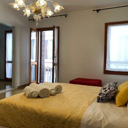 Grazia'S Apartment คิออกเจีย ภายนอก รูปภาพ