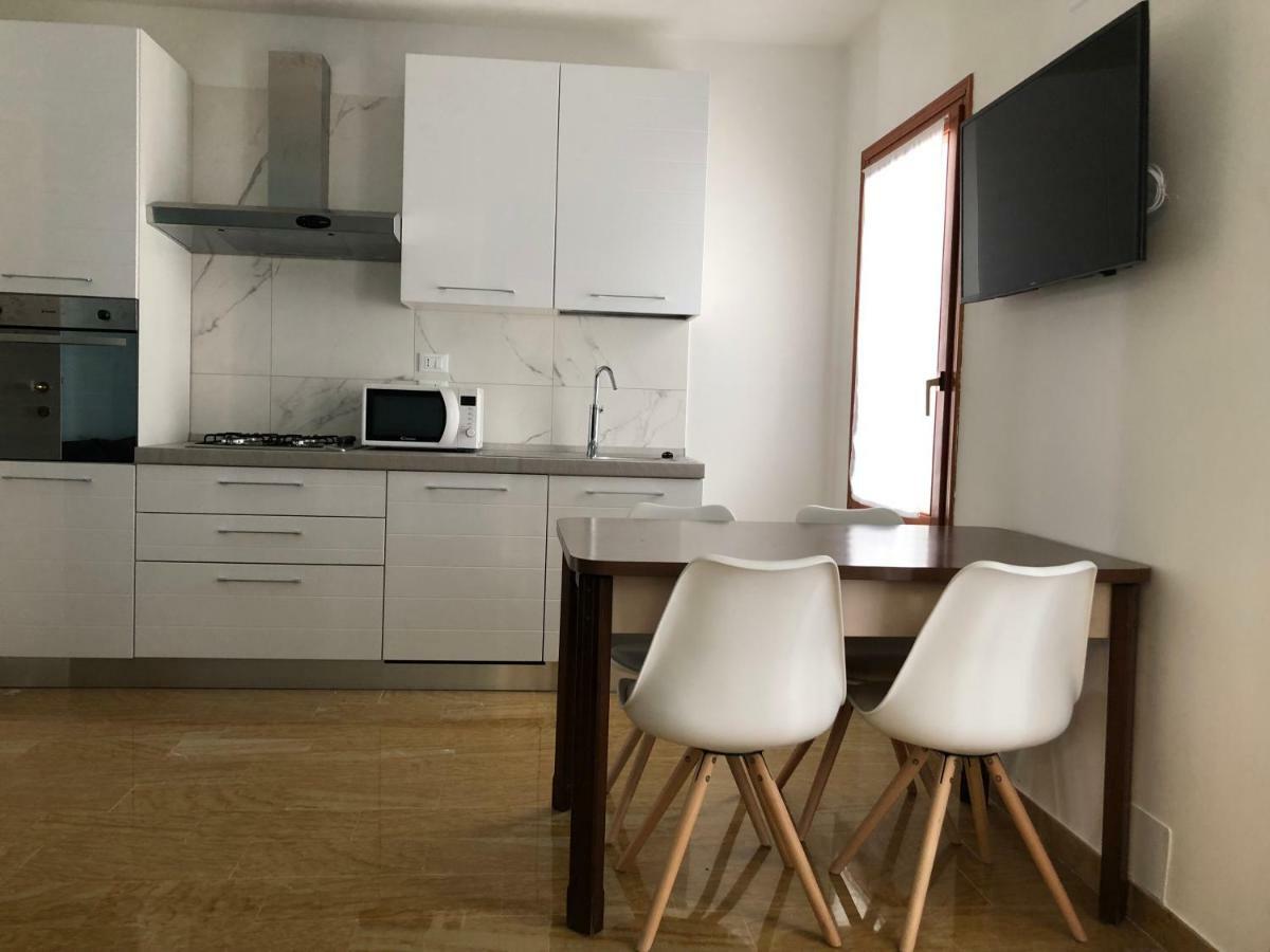 Grazia'S Apartment คิออกเจีย ภายนอก รูปภาพ